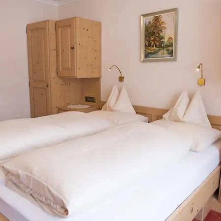 Daniel Guest house 3*